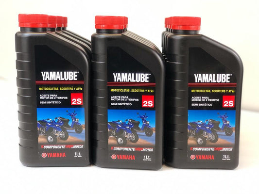 Aceite Yamalube para motor de 2 tiempos caja 12 pzas.